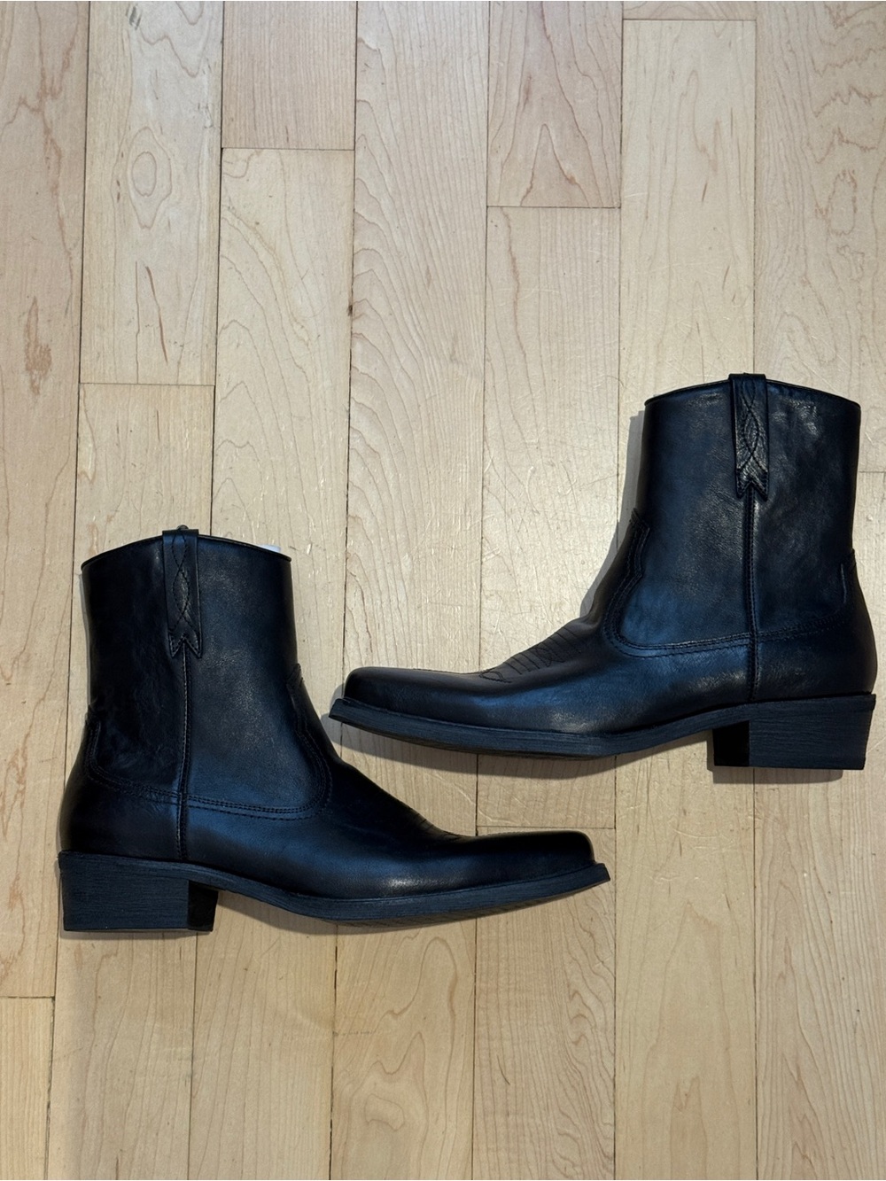 Men's black Steve Madden boots